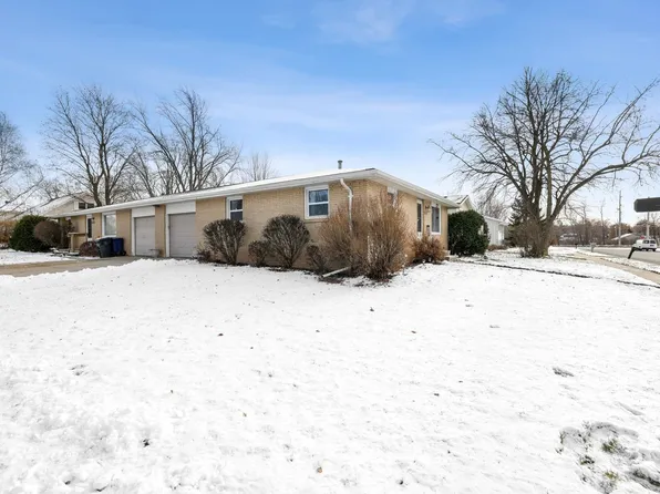 1412 Joan Ct, Kaukauna, WI 54130