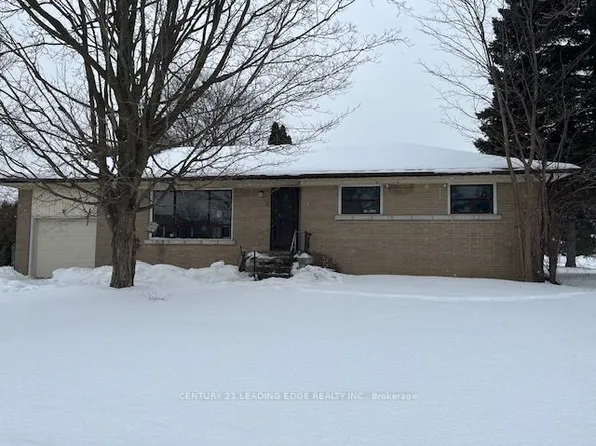 2 Honeybourne Cres, Markham, ON L3P 1P3