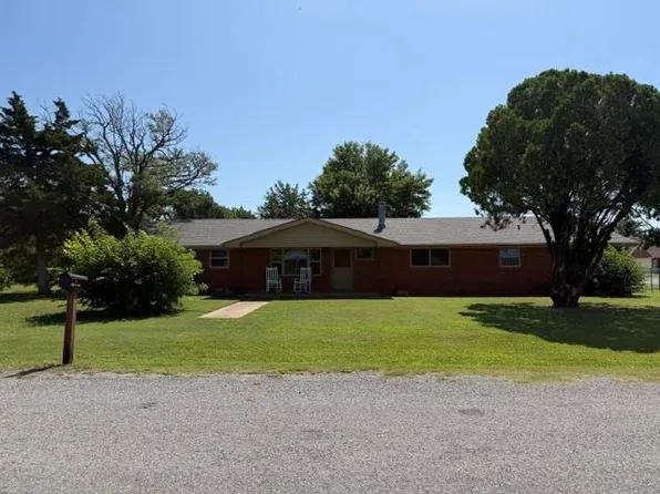 201 NW 6th St, Cache, OK 73527