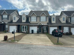 2064 Queens Ct, Moody, AL 35004