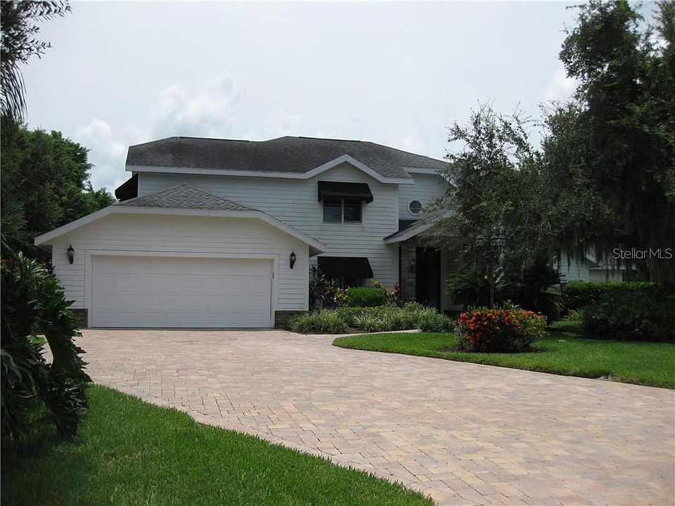 1st image of 2902 Old Orchard Ln