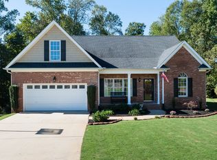 527 Kiowa Dr, Boiling Springs, SC 29316