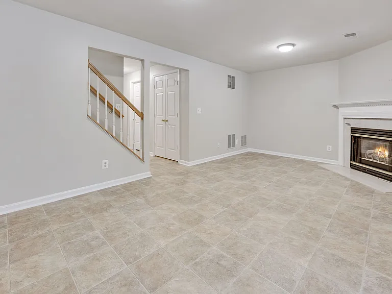 4888 Ebb Tide Ct — Photo 32