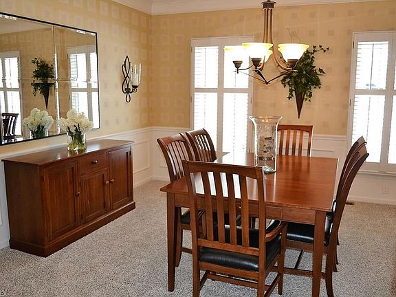 5th image of 5706 Londonairy Blvd