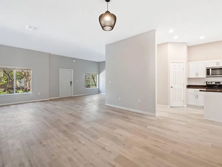 1603 SE 23rd Way — Photo 14