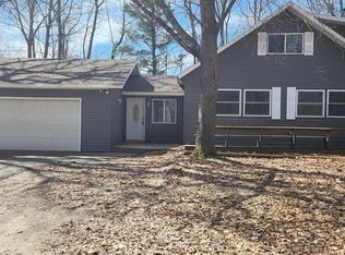 8225 Highland Trl, Stanwood, MI