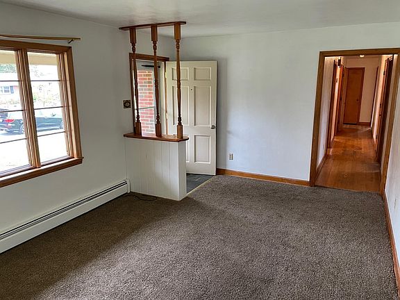 5th image of 3319 Crittendon Ave NW
