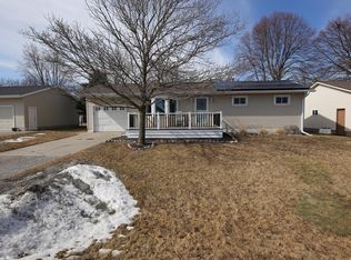 702 18th Street Pl, Nevada, IA 50201