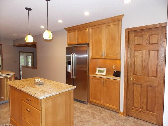 4th image of 8194 Wilhite Dr