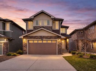 85 E Evansborough Way NW, Calgary, AB T3P0M6