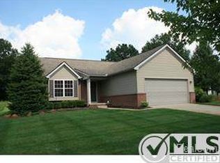 9813 Tioga Trl, Pinckney, MI