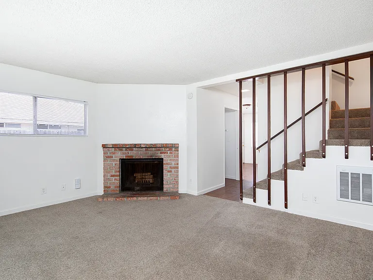 2112-2114 Thomas Ave #2114-1 — Photo 3