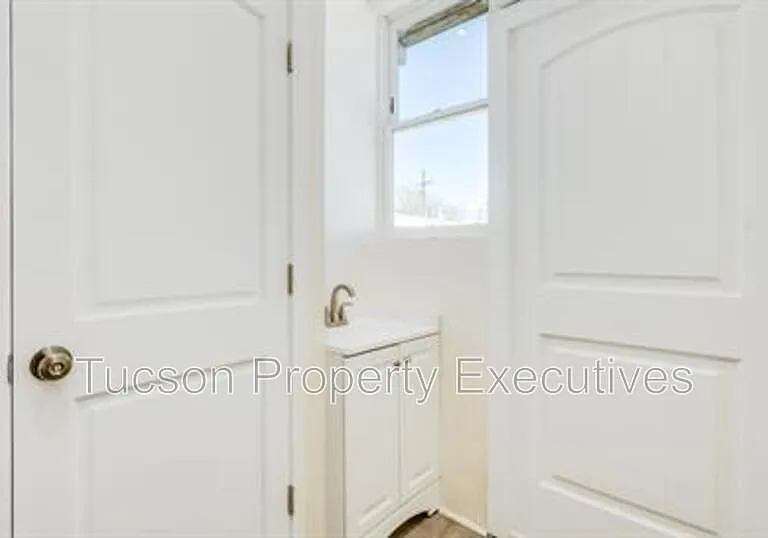 85 W Simpson St — Photo 11