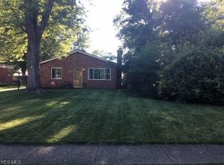 5488 Porter Rd, North Olmsted, OH 44070