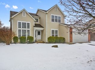 1450 Sweetbriar Ln, Elgin, IL 60123