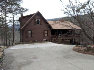 137 Indian Oak Dr, Waleska, GA 30183