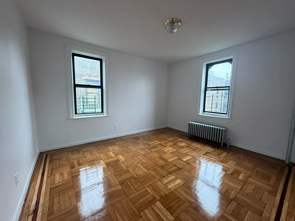 54 W 174th St #6H