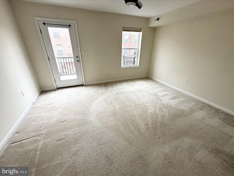 4629 Dillon Pl — Photo 16