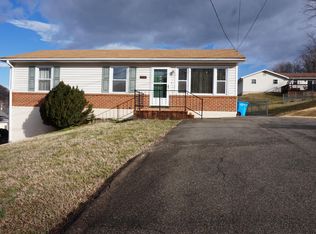 1378 Craig Robertson Rd SE, Roanoke, VA 24014