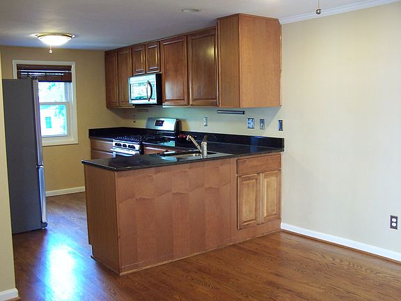 Kitchen / Family Room Combo