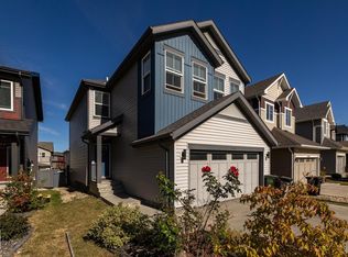 1440 Darby Grn SW, Edmonton, AB T6W 4N5