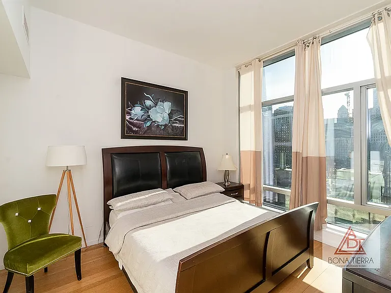 18 W 48th St #23D — Photo 2
