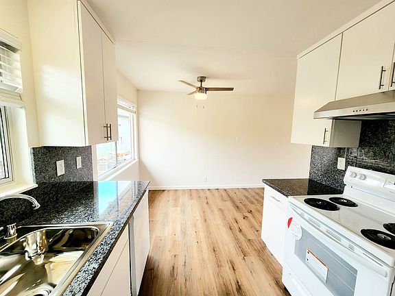 4th image of 1915 Murchison Dr APT 11