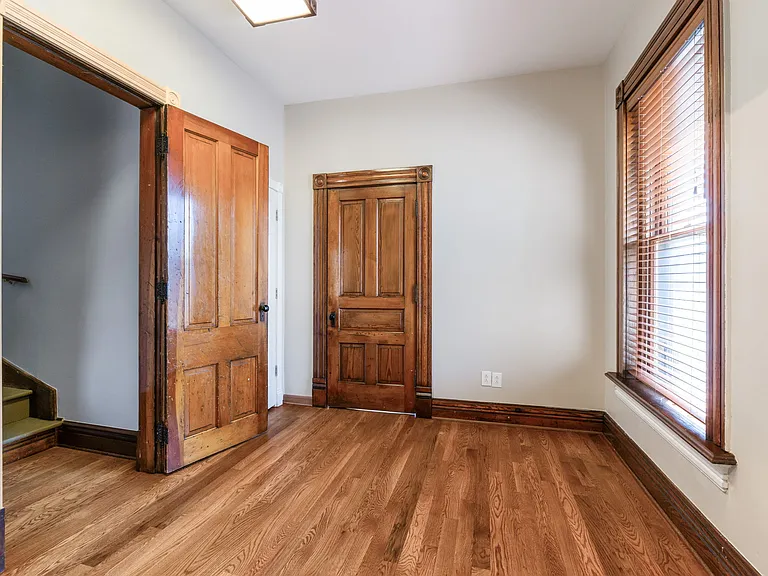 529 S 3rd St — Photo 35