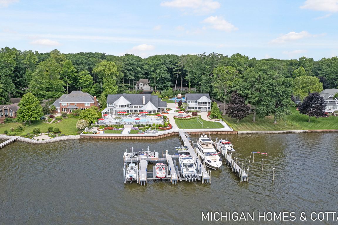 229 Norwood Ave, Holland, MI 49424 MLS 24040021 Zillow
