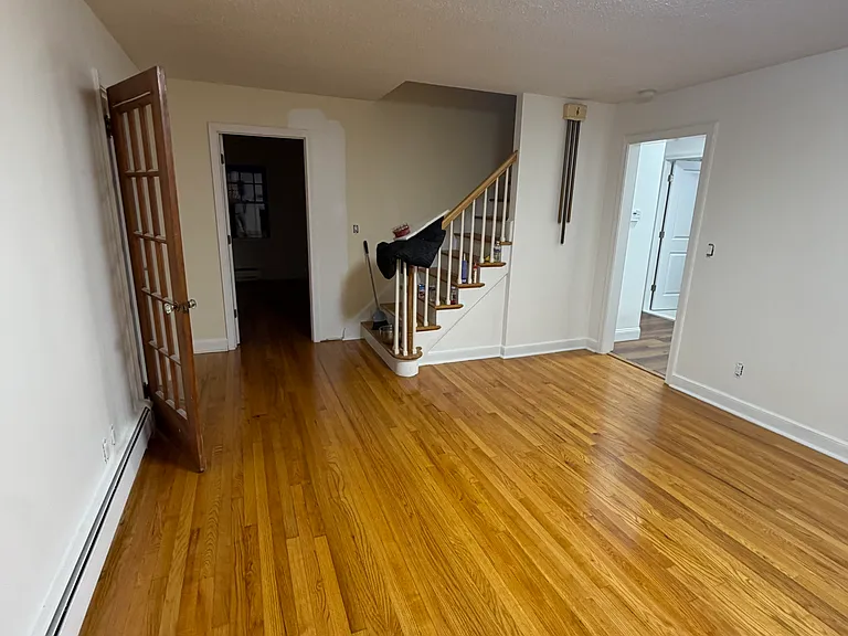 625 Clark St — Photo 15
