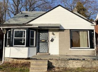 18910 Curtis St, Detroit, MI 48219