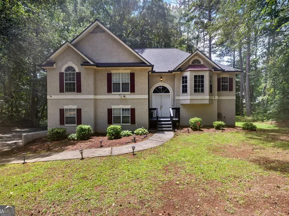 56 Montpelier Pl, Sharpsburg, GA 30277