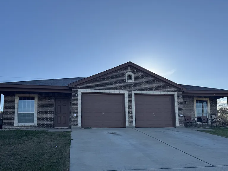 275 Olaf Dr #A — Photo 1