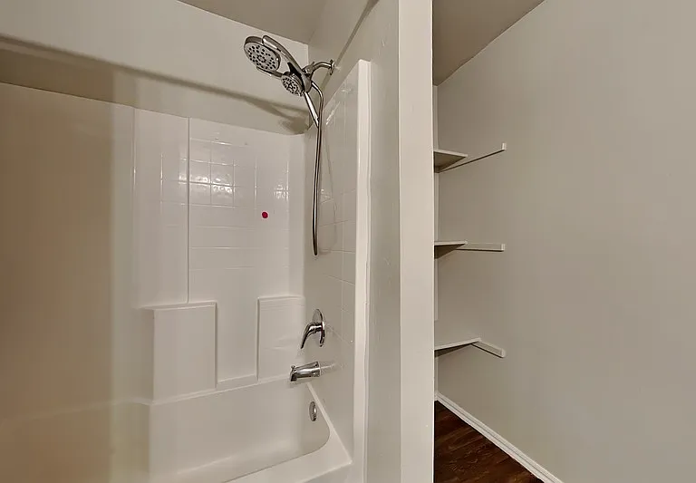 4313 Windgate West Rd — Photo 10