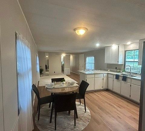 5th image of 17004 Swift Bluff Ct N