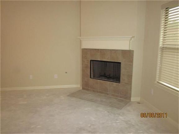 3rd image of 27018 Crown Rock Dr