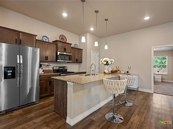 5th image of 1021 Coriander Rd