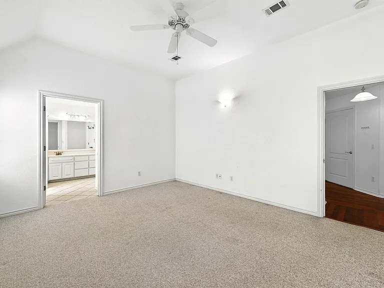125 Melissa Ct — Photo 18