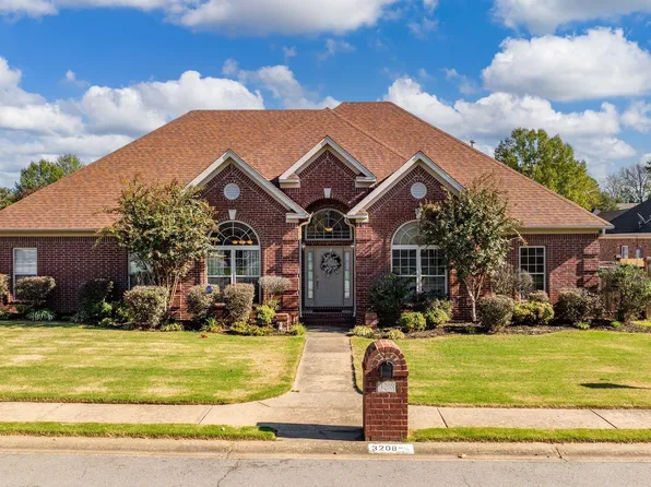 3208 Travis Pkwy, Bryant, AR 72022