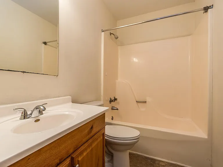 311 N Jefferson St — Photo 16