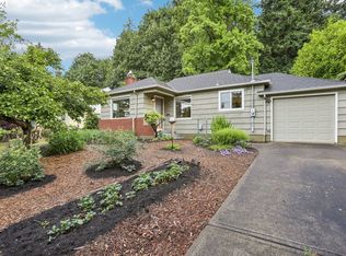 8835 NE Beech St, Portland, OR 97220