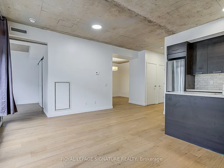 90 Broadview Ave #717 — Photo 10
