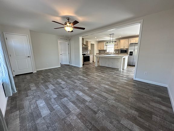 5th image of 4 Millwood Dr #2