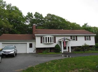 221 Farnum Pike, Smithfield, RI 02917