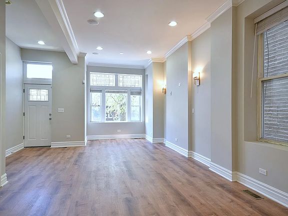 5th image of 1316 N Artesian Ave #2