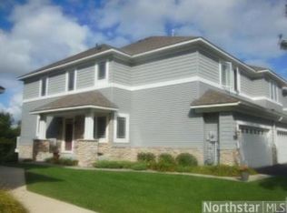 2912 Spy Glass Dr, Chaska, MN 55318