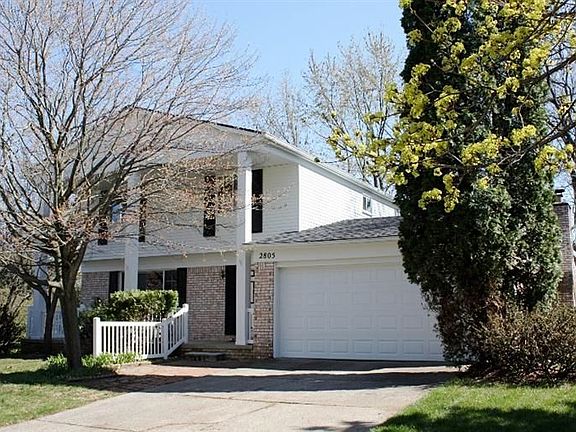 3rd image of 2805 Lakehurst Ln