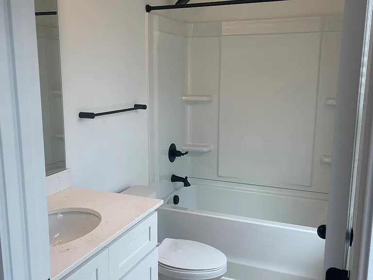 271 Patterson Ave SE — Photo 13