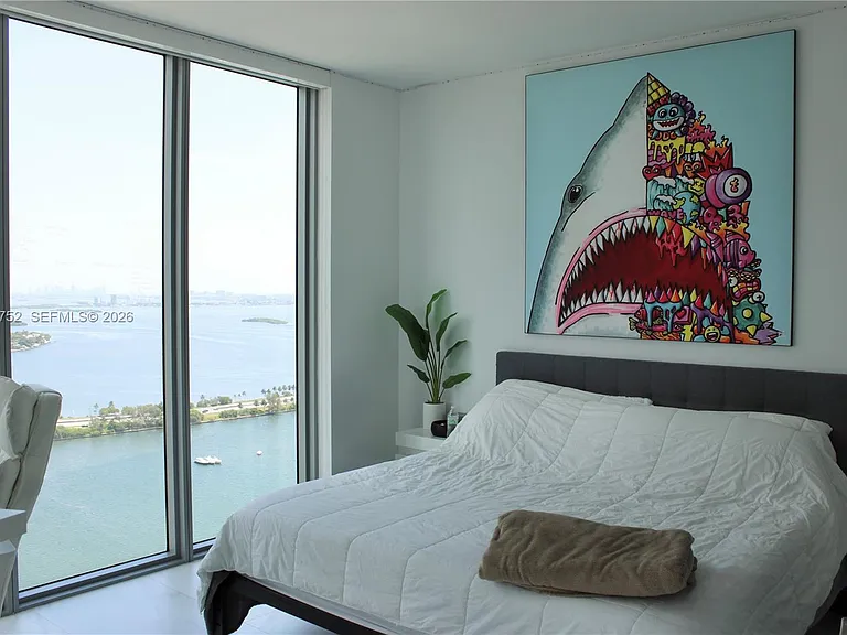 2900 NE 7th Ave #3601 — Photo 2