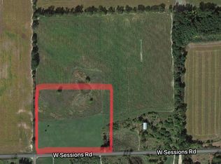 424 W Sessions Rd, Sheridan, MI 48884